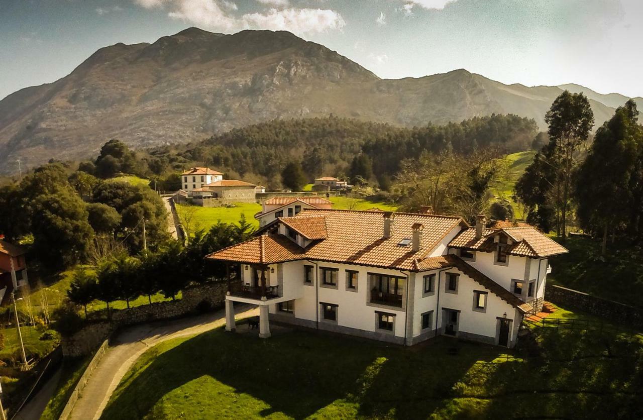 Villa Casa De Aldea Collera Ribadesella Exterior foto
